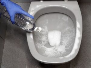 トイレ詰まりを繰り返す5つの原因と対処法・予防策を紹介